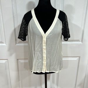 NWT beautiful Top😊